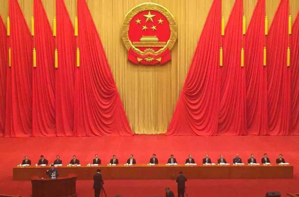 熱烈慶祝董事長(zhǎng)李廣義被中共、中央，國(guó)務(wù)院授予“全國(guó)勞動(dòng)模范”榮譽(yù)稱(chēng)號(hào)