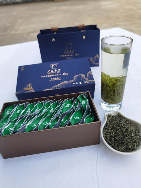 【大別山精神系列一珍品信陽毛尖茶伴手禮（匠心）】大別山脈、核心產(chǎn)區(qū)、高山茶園、匠心制作  980元/盒